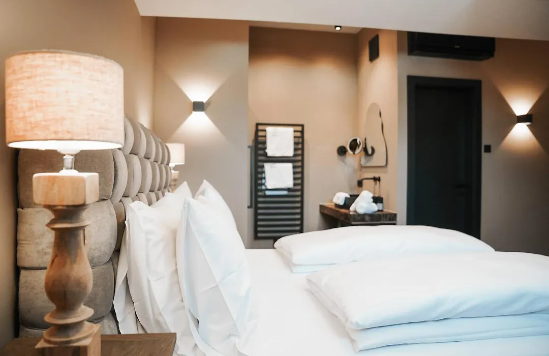 Boutiquehotel Weisses Rössl-1